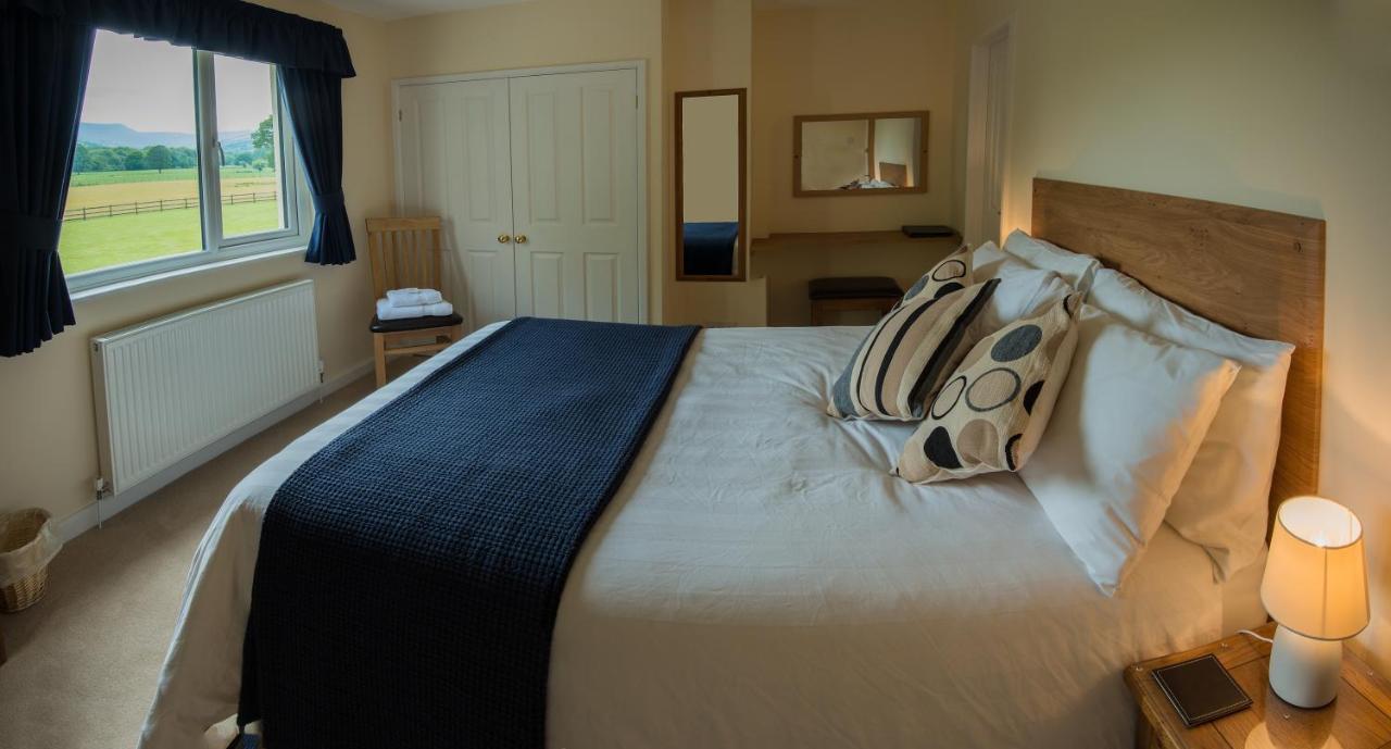 The Lodge Brecon B&B Eksteriør bilde